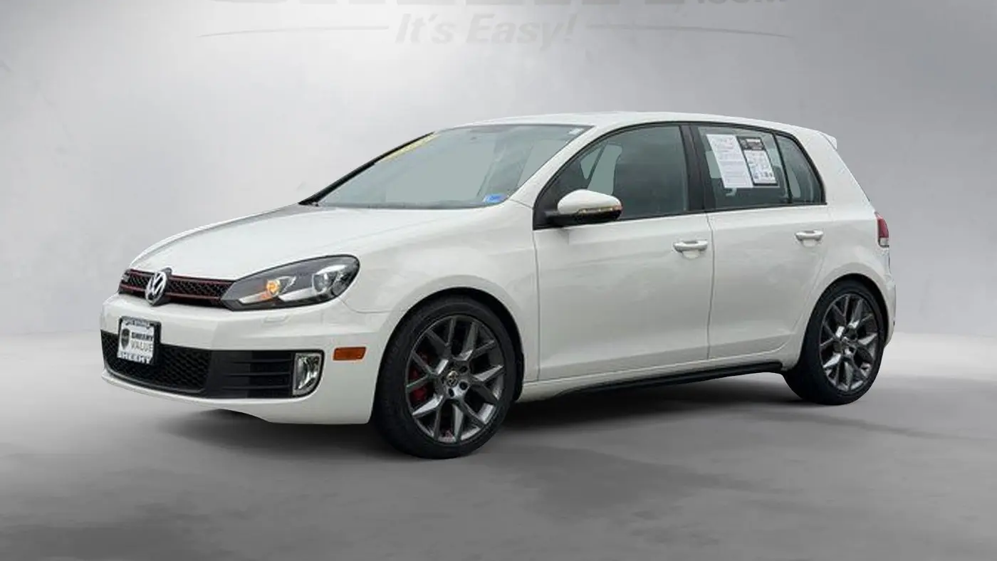 2013 Volkswagen GTI Wolfsburg Edition PZEV
