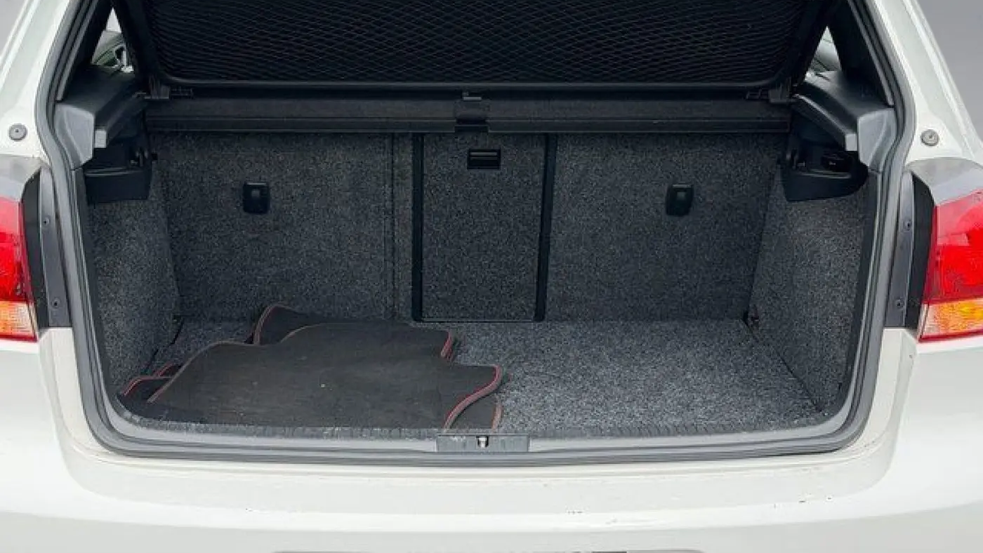 2013 Volkswagen GTI Wolfsburg Edition PZEV