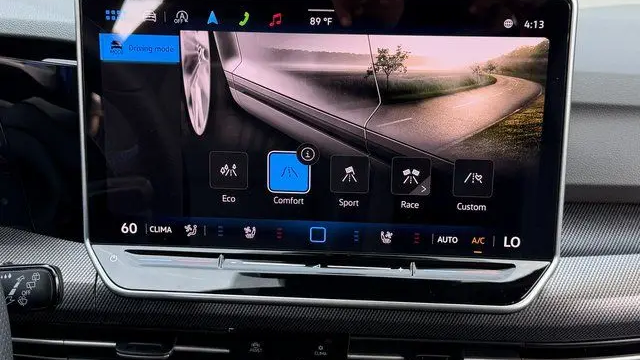 2025 Volkswagen Golf R 4Motion