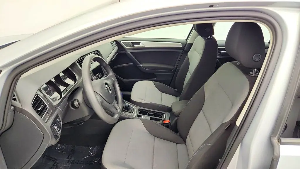2016 Volkswagen e-Golf SE