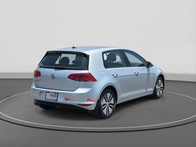 2016 Volkswagen e-Golf - $11,083