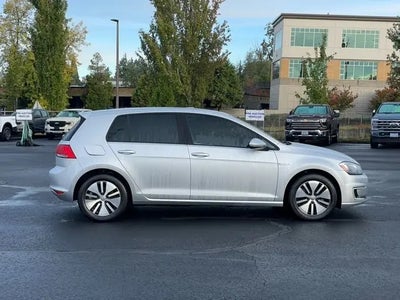 Photo of a 2016 Volkswagen E-GOLF SEL Premium 4DR Hatchback for sale