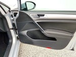 2015 e-Golf Thumbnail 23