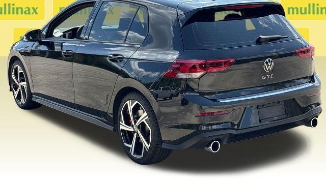 2024 Volkswagen Golf GTI SE