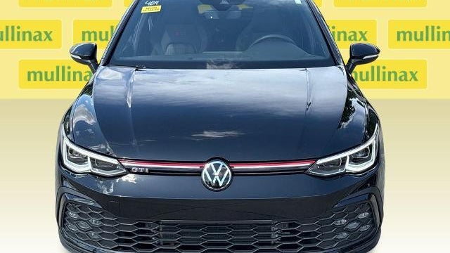 2024 Volkswagen Golf GTI SE