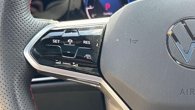2024 Volkswagen Golf GTI SE