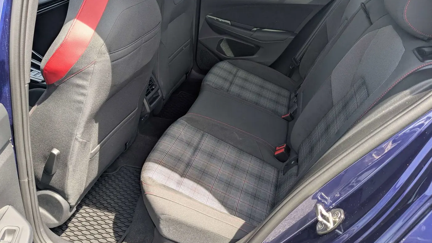 2023 Volkswagen Golf GTI SE