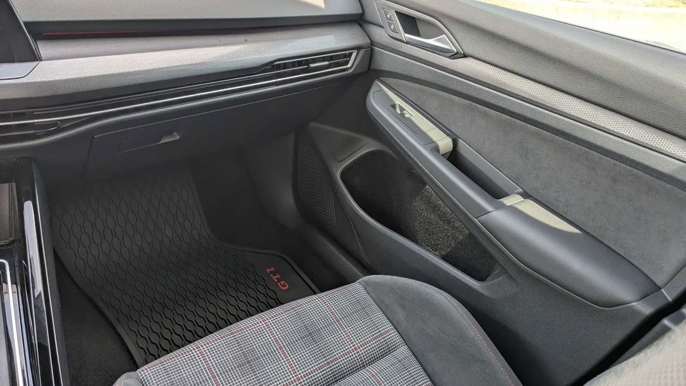 2023 Volkswagen Golf GTI SE