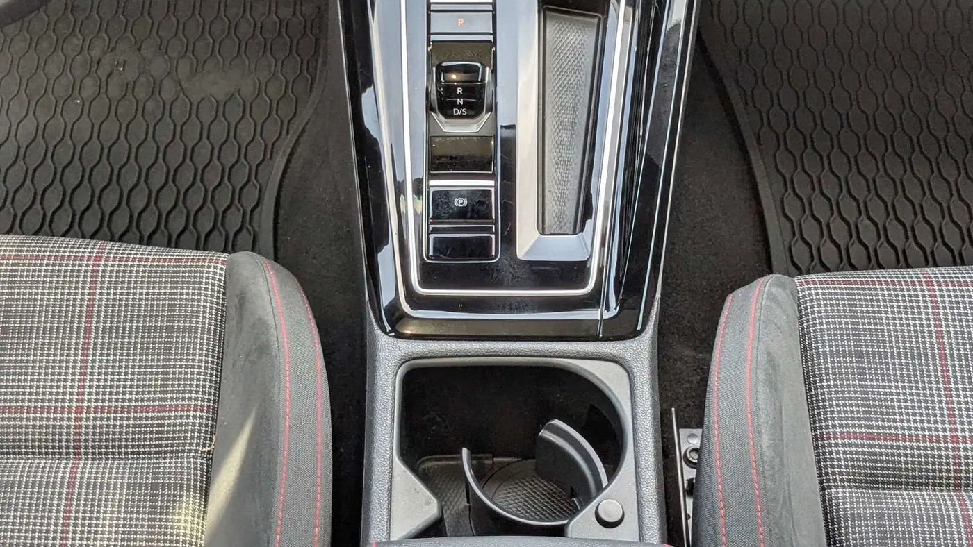2023 Volkswagen Golf GTI SE