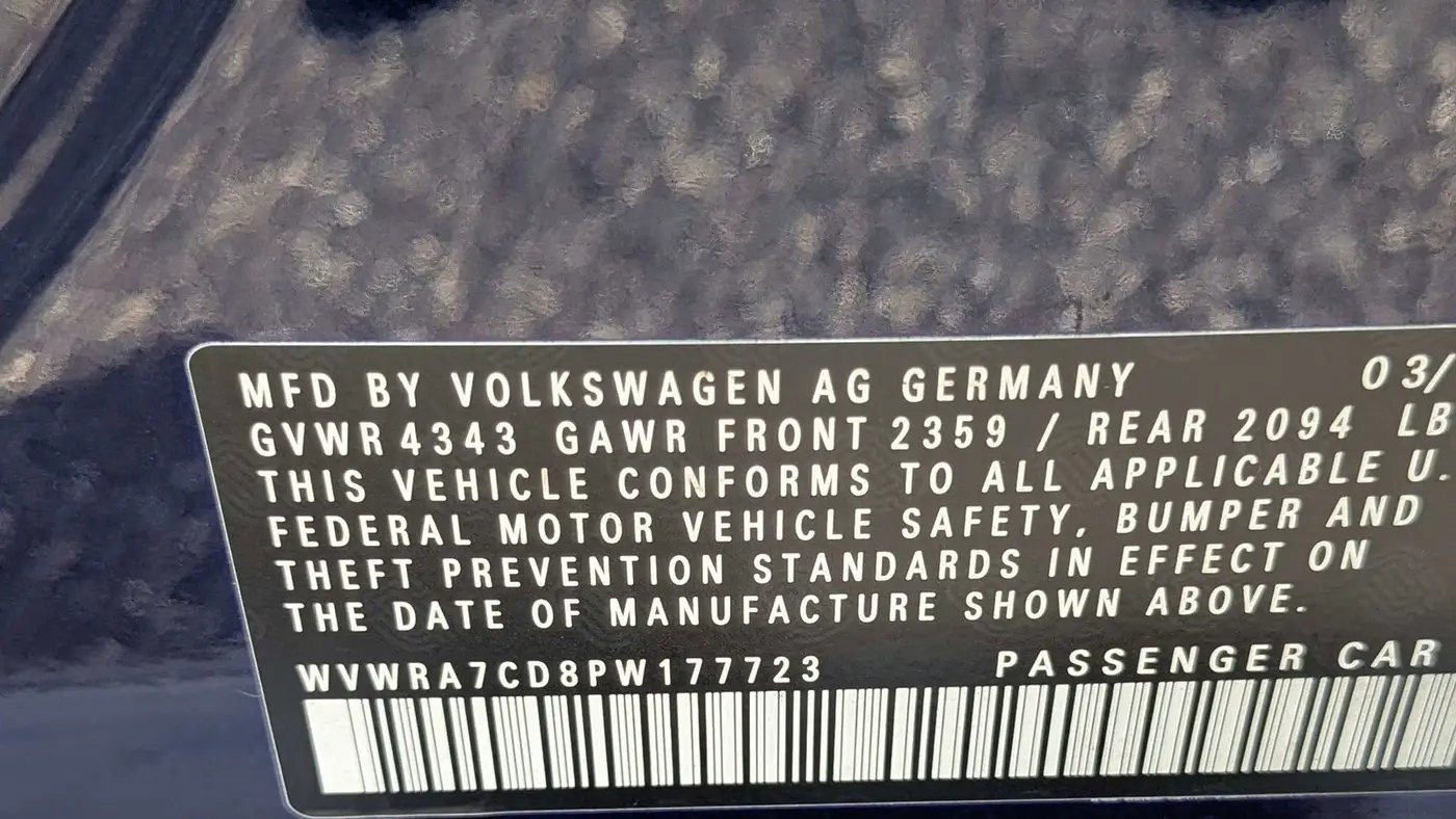 2023 Volkswagen Golf GTI SE