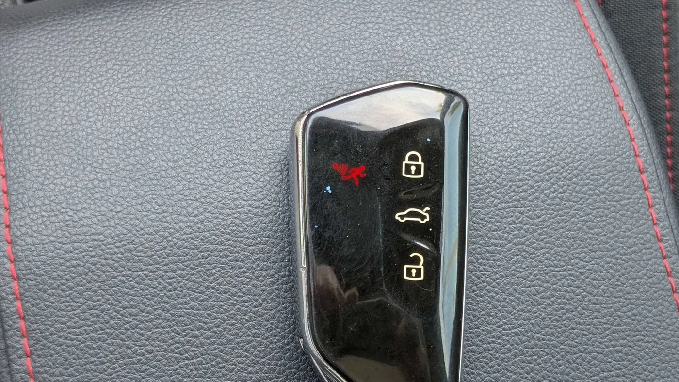 2023 Volkswagen Golf GTI SE