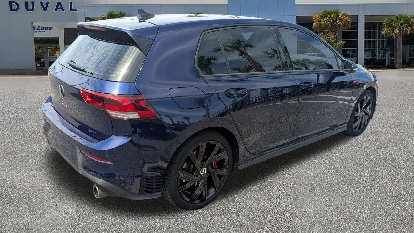 2023 Volkswagen Golf GTI SE