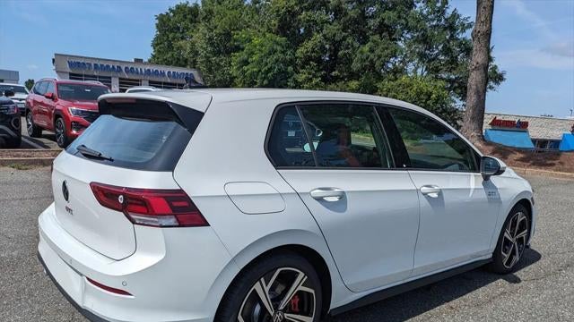2025 Volkswagen Golf GTI SE