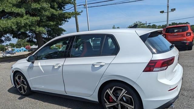 2025 Volkswagen Golf GTI SE