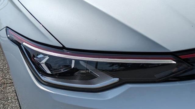 2025 Volkswagen Golf GTI SE