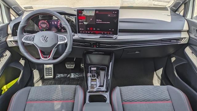 2025 Volkswagen Golf GTI SE