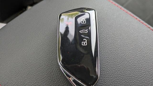 2025 Volkswagen Golf GTI SE