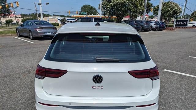 2025 Volkswagen Golf GTI SE