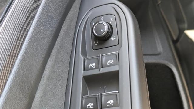 2025 Volkswagen Golf GTI SE