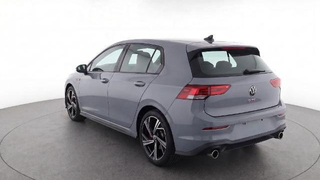 2025 Volkswagen Golf GTI SE