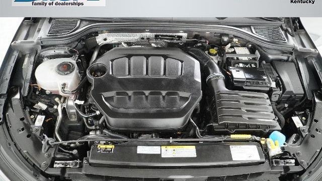 2025 Volkswagen Golf GTI SE