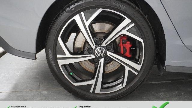 2025 Volkswagen Golf GTI SE