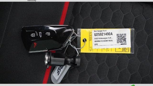 2025 Volkswagen Golf GTI SE
