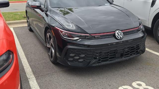 2025 Volkswagen Golf GTI SE