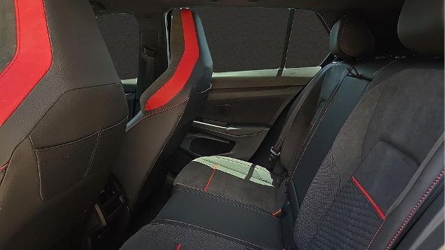 2025 Volkswagen Golf GTI SE