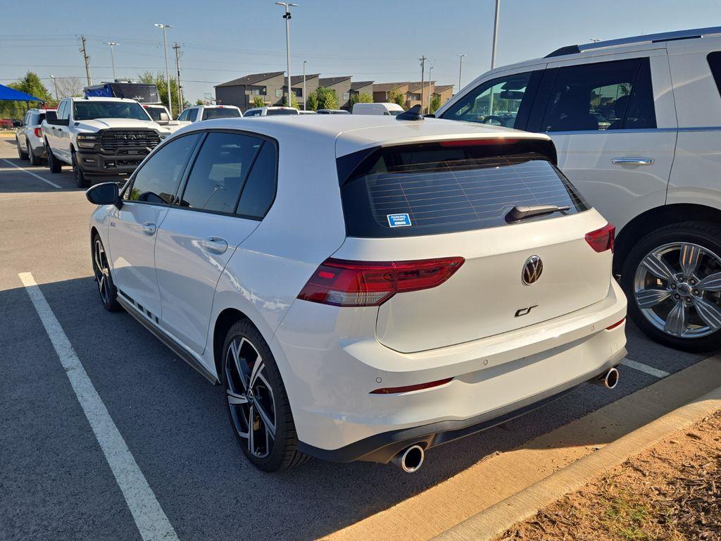 2025 Volkswagen Golf GTI SE — photo 1 of 12
