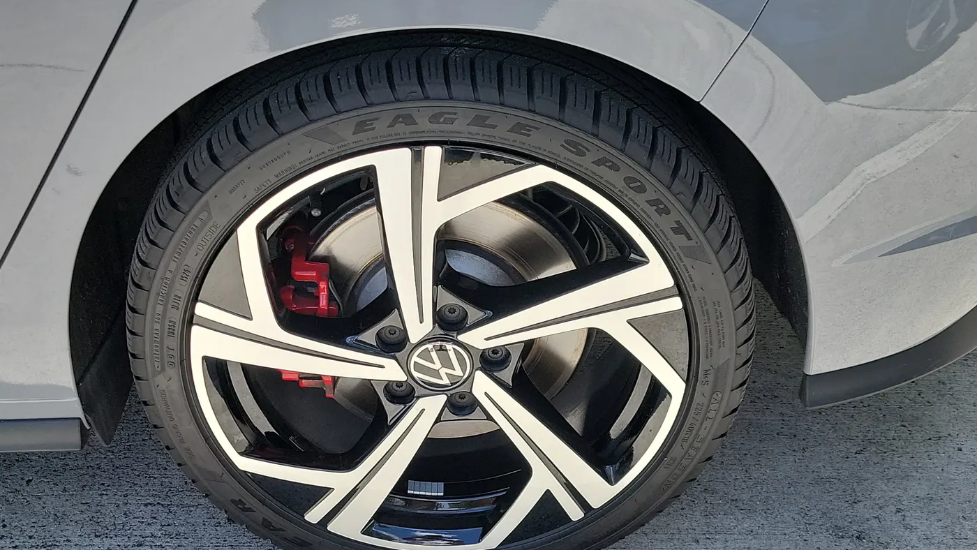 2026 Volkswagen Golf GTI SE