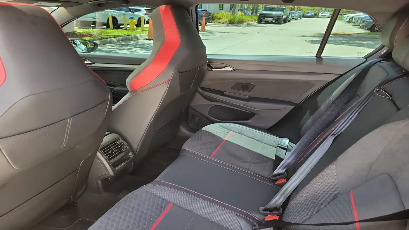 2026 Volkswagen Golf GTI SE