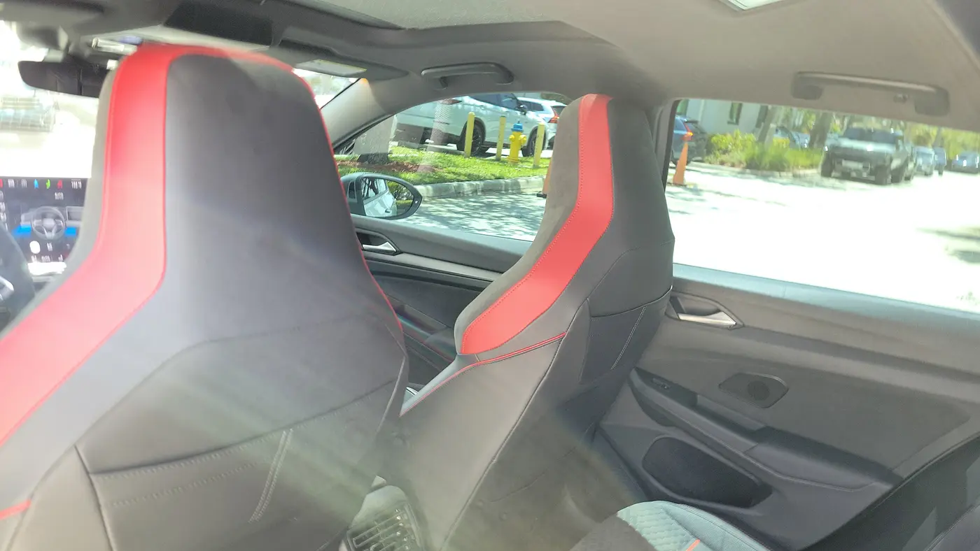 2026 Volkswagen Golf GTI SE