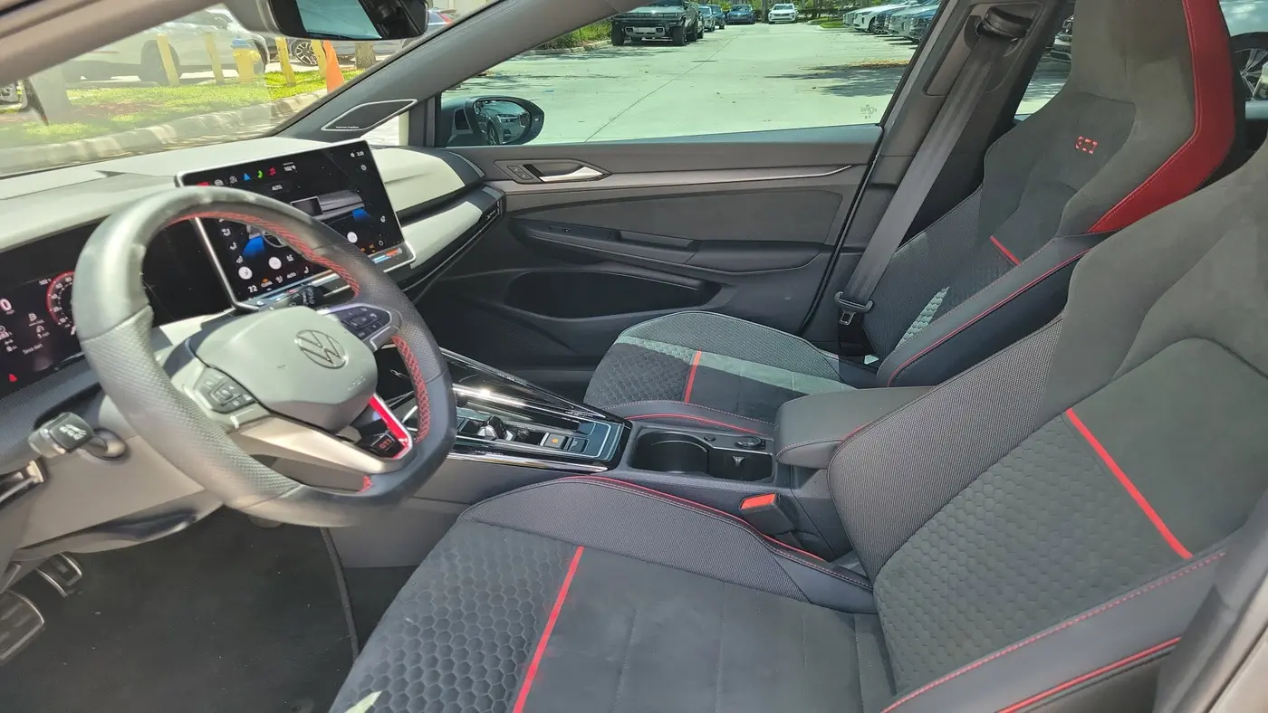 2026 Volkswagen Golf GTI SE