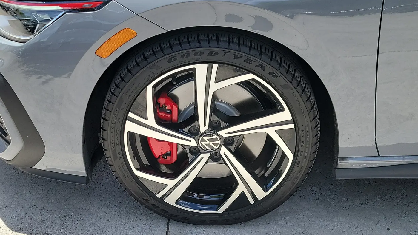 2026 Volkswagen Golf GTI SE