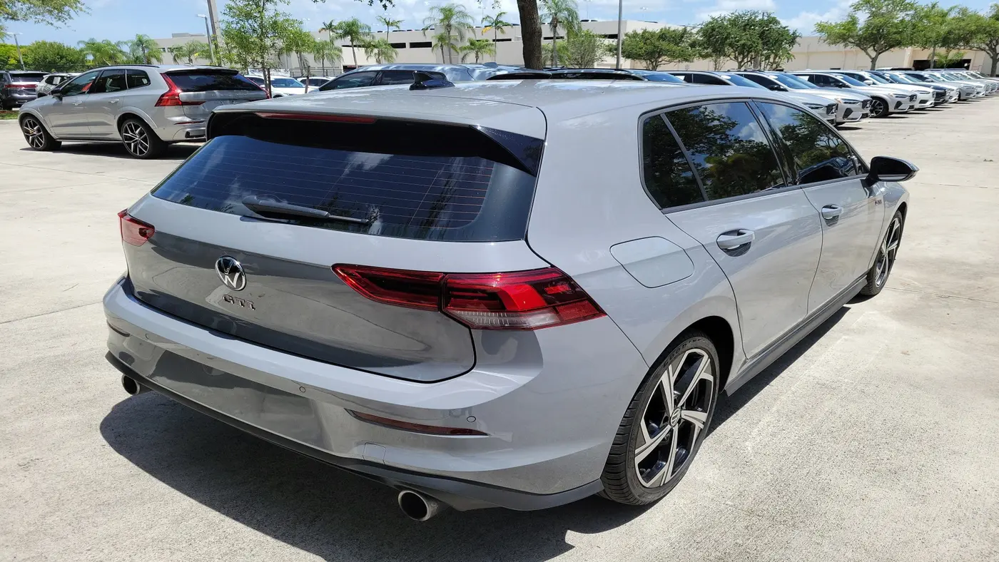 2026 Volkswagen Golf GTI SE