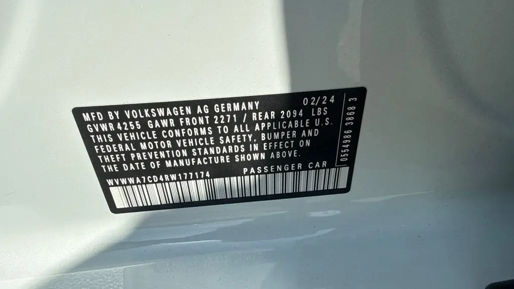 2024 Volkswagen Golf GTI 380 Autobahn