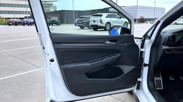 2024 Volkswagen Golf GTI 380 Autobahn