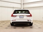 2020 V60 Thumbnail 7