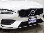 2020 V60 Thumbnail 13