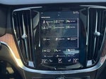 2020 V60 Thumbnail 12