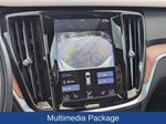 2020 V60 Thumbnail 23