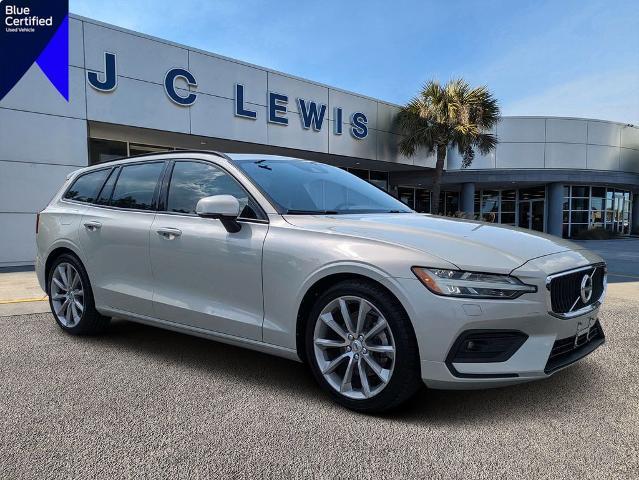 2020 Volvo V60 - $28,100