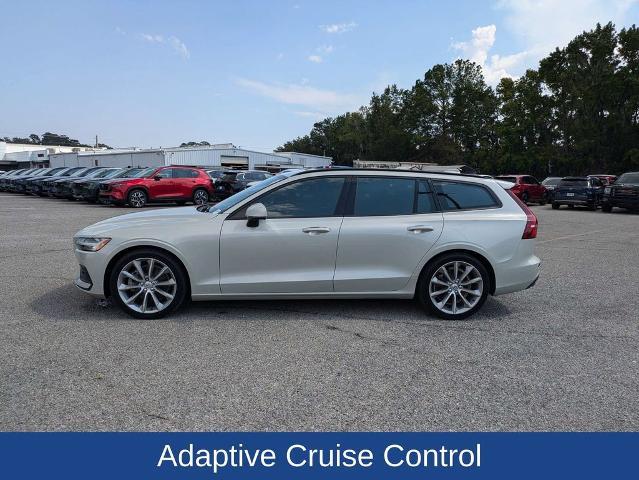 2020 Volvo V60 - $28,100