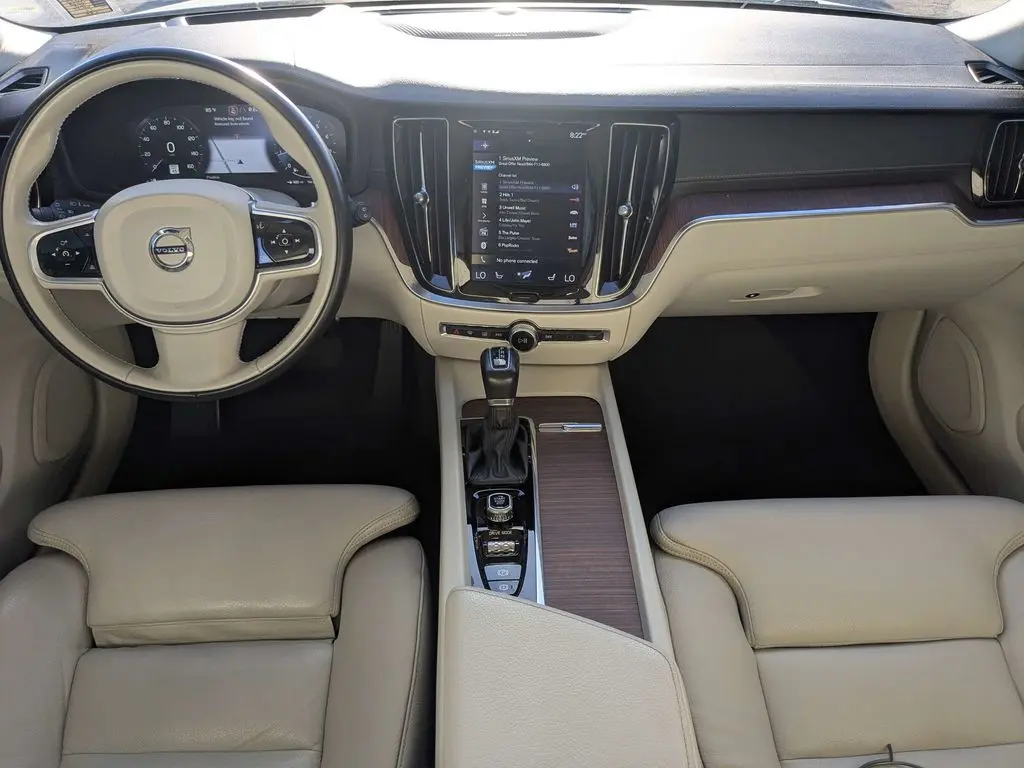 2020 Volvo V60 - $24,980