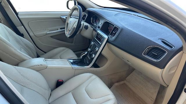 2016 Volvo S60 T5 Drive-E Premier