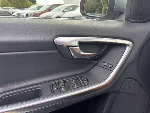 2016 Volvo S60 - $12,900