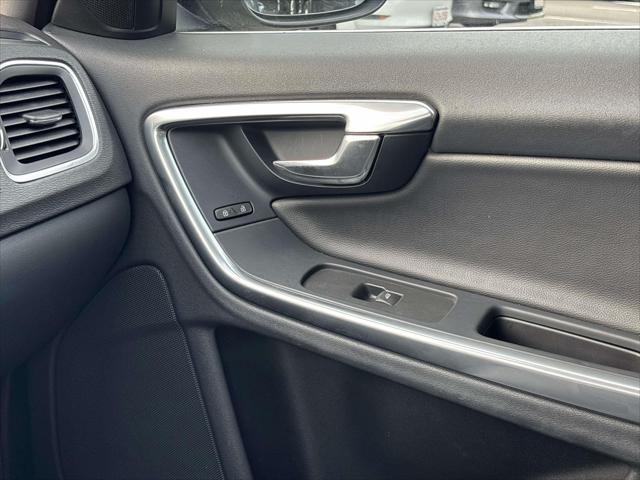 2016 Volvo S60 - $12,900