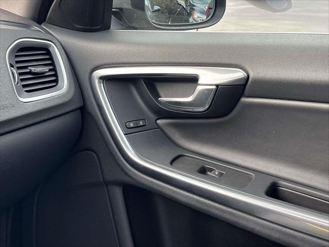 2016 Volvo S60 - $12,900