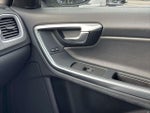 2016 S60 Thumbnail 25